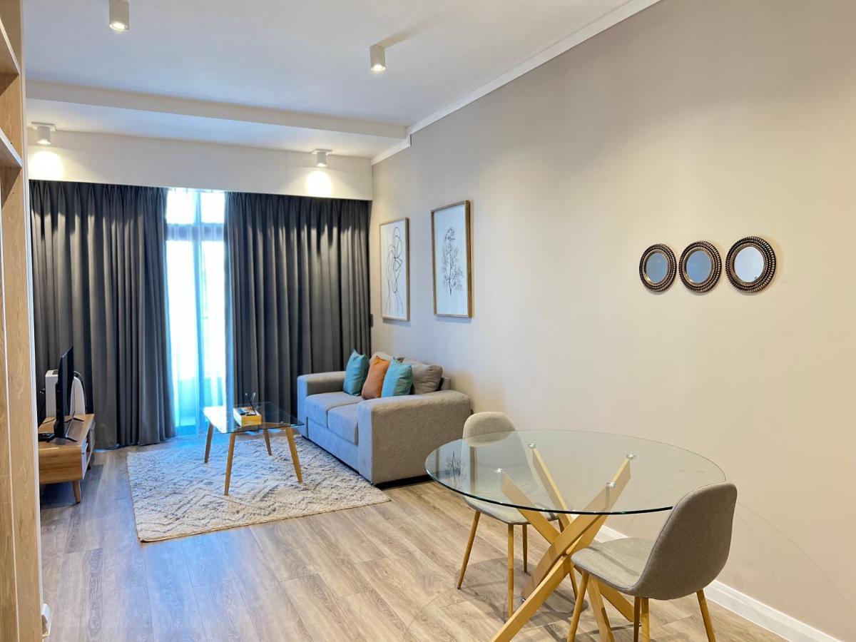 519 Menlyn Maine Trilogy Apartamento Pretoria-Noord Exterior foto